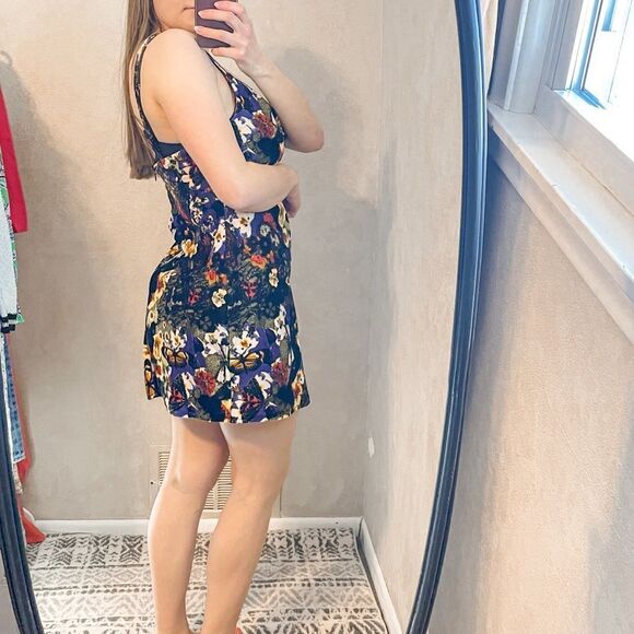 Urban Outfitters Mallory Velvet Mini Dress M - Picture 3 of 9